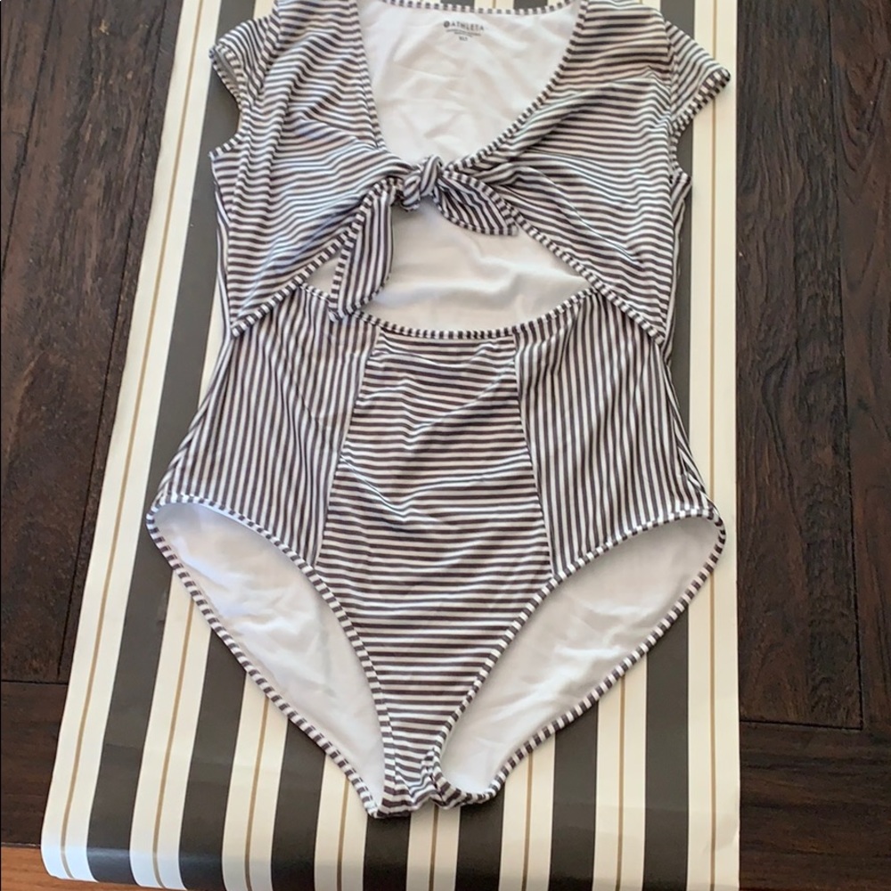 ATHLETA Aqualuxe Lotus Tie Front OnePiece (sz XLT)
